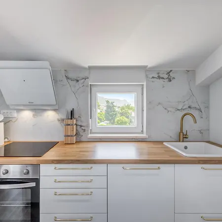 Lägenhet Light Loft Kaštela