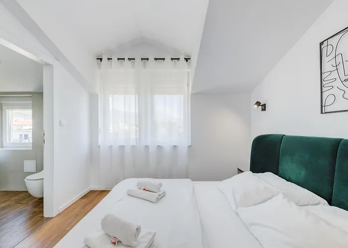 Light Loft شقة Kaštela