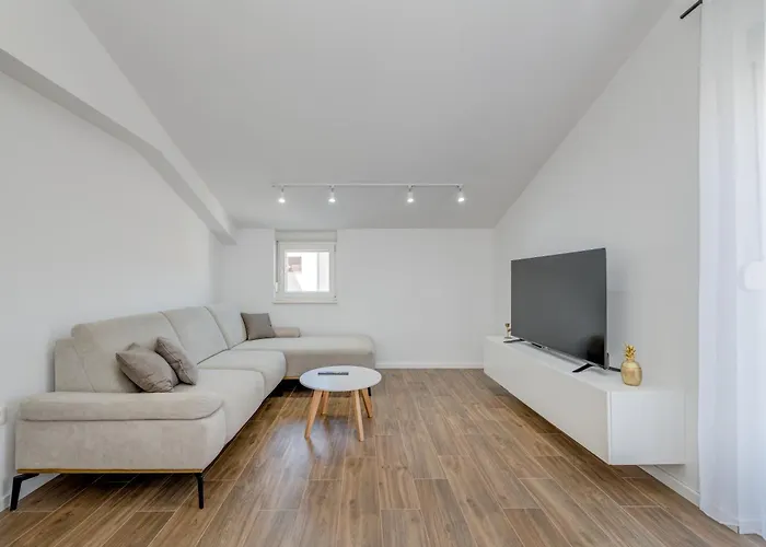Light Loft شقة