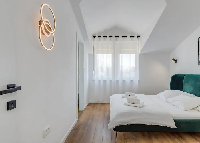 شقة Light Loft Kaštela